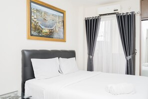 Room | 1 bedroom, free WiFi, bed sheets - Homey and Comfact Studio at Medina Apartment (Kelapa Dua)