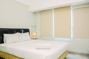1 bedroom, free WiFi, bed sheets - Relax Studio Apartment @ Springlake Summarecon Bekasi (Bekasi)