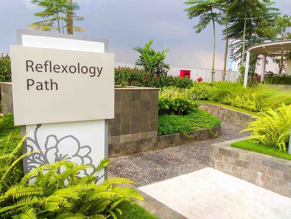 Exterior - Comfortable Studio at Springlake Summarecon Apartment near Mall (Bekasi)