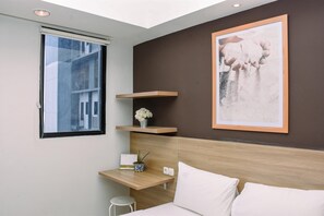 1 bedroom, free WiFi, bed sheets - Comfy Studio Room at Evenciio Margonda Apartment (Depok)