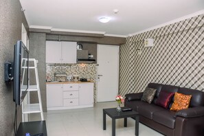 Interior - Spacious and Comfortable 2BR at Bassura City Apartment near Mall (Jakarta)