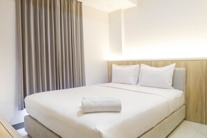 1 bedroom, bed sheets - Best Value 1BR Apartment Connected to Mall at Anderson Supermall Mansion (Surabaya)