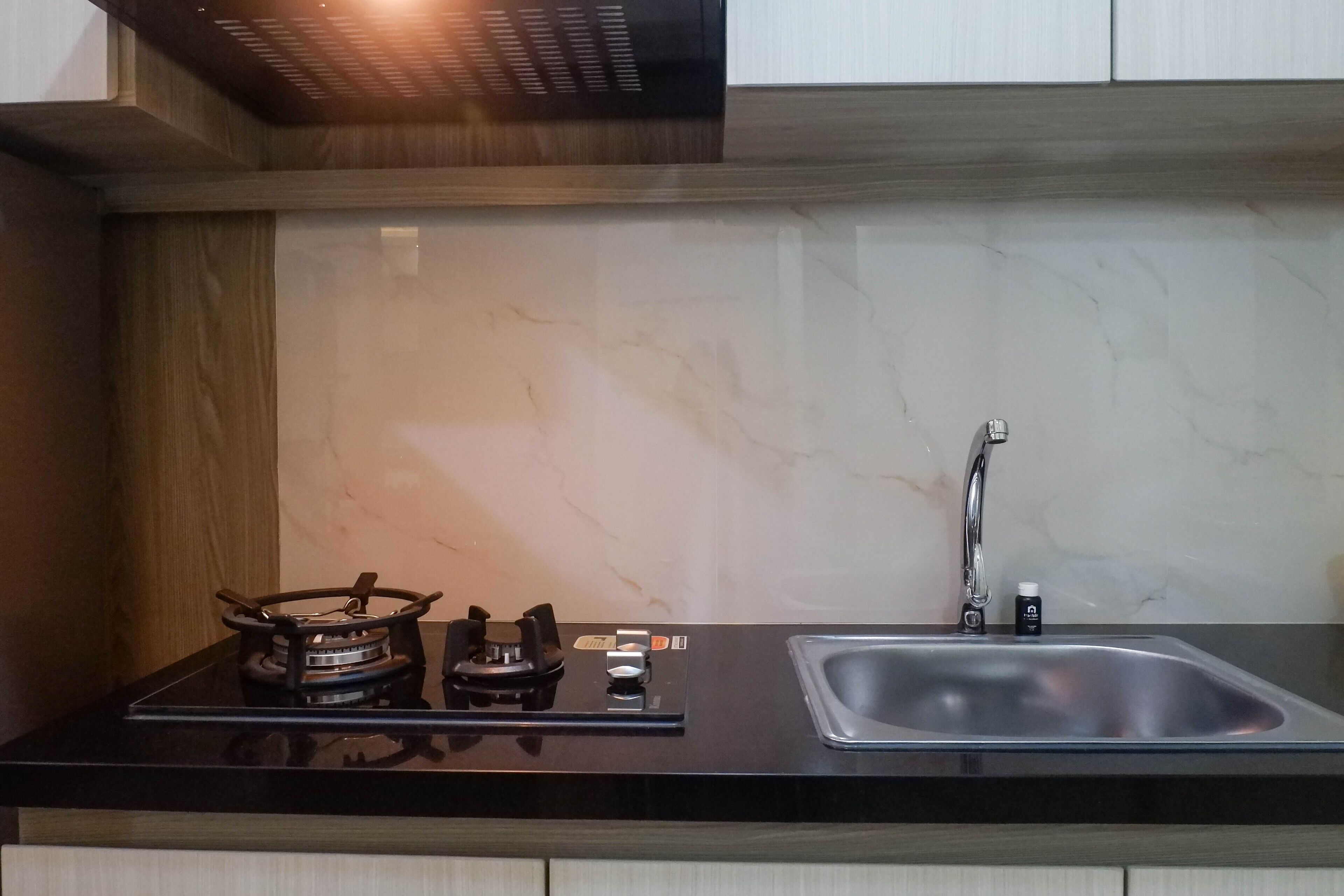 Fridge, stovetop, cookware/dishes/utensils