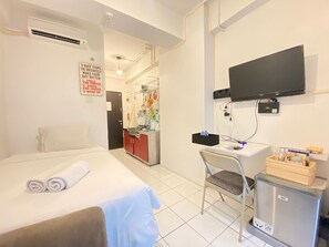 Room | 2 bedrooms, free WiFi, bed sheets