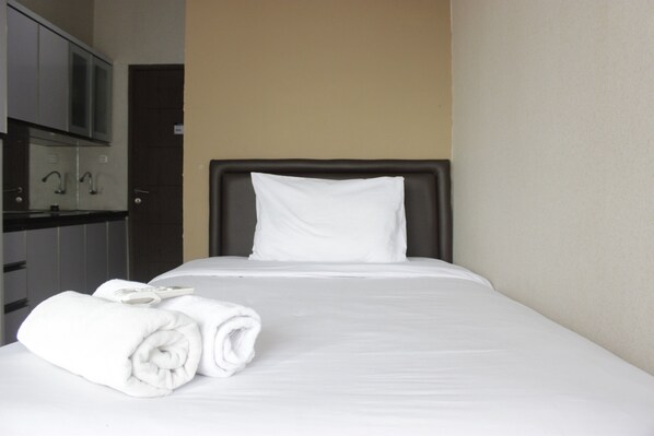 Room | 2 bedrooms, free WiFi, bed sheets
