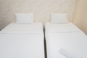 2 bedrooms, free WiFi, bed sheets - Spacious 1BR at Branz Apartment BSD near AEON Mall (Pagedangan)
