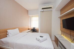 Interior - Modern Studio with Great Lake View at Springlake Summarecon Apartment (Bekasi)