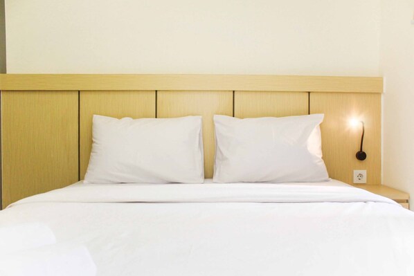 2 bedrooms, free WiFi, bed sheets - Comfort 2BR Apartment at Meikarta (Cikarang)