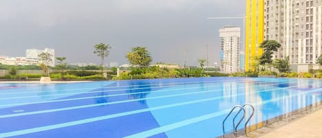Kolam renang outdoor