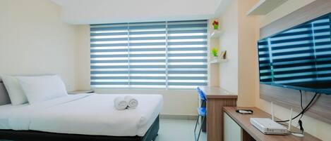Room | Living area | TV