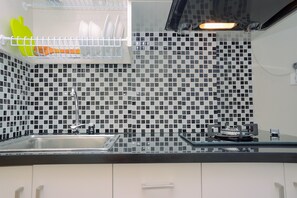 Réfrigérateur, plaque de cuisson, lave-vaisselle