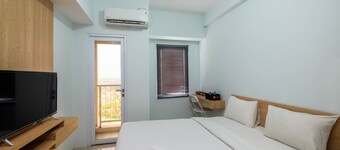 Comfy and Nice Studio Apartment at Tamansari Mahogany