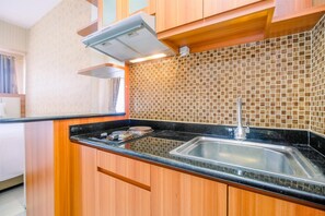 冰箱、炉灶、厨具/餐具