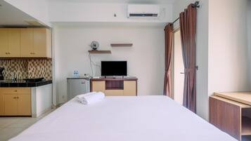 1 bedroom, free WiFi, bed sheets