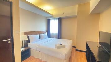 Free WiFi, bed sheets