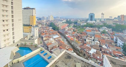 Prime & Cozy 3BR at Braga City Walk Apartment