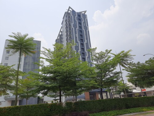 Comfortable Studio at Monroe Tower Apartment