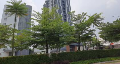 Comfortable Studio at Monroe Tower Apartment