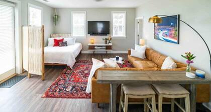 Chic Studio in Historic Downtown Pensacola
