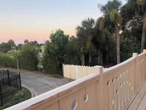 Property grounds - Chic Studio in Historic Downtown Pensacola (Pensacola)