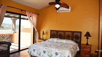 3 bedrooms, desk, WiFi, bed sheets