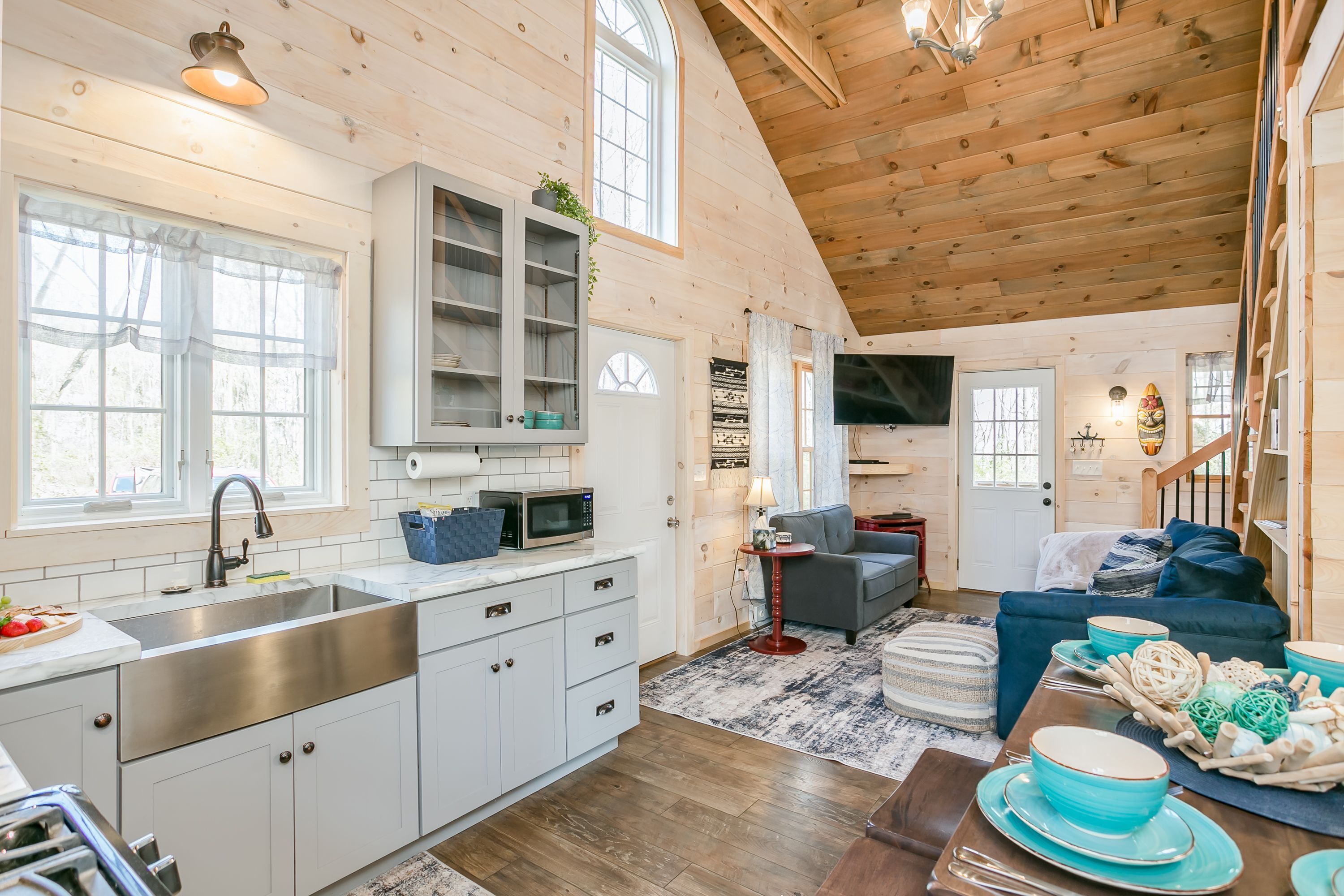 Téléviseur connecté, foyer, Netflix, lecteur de DVD