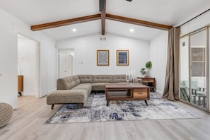 Smart TV, table football