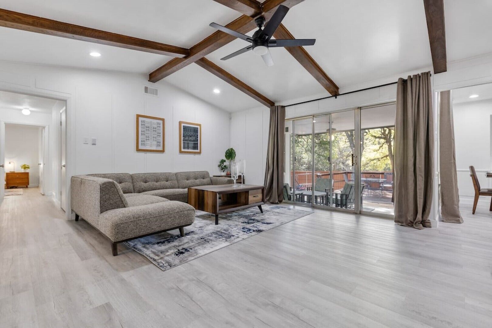 智能電視、足球機