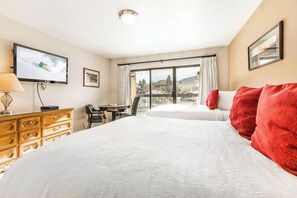 2 bedrooms, desk, iron/ironing board, free WiFi