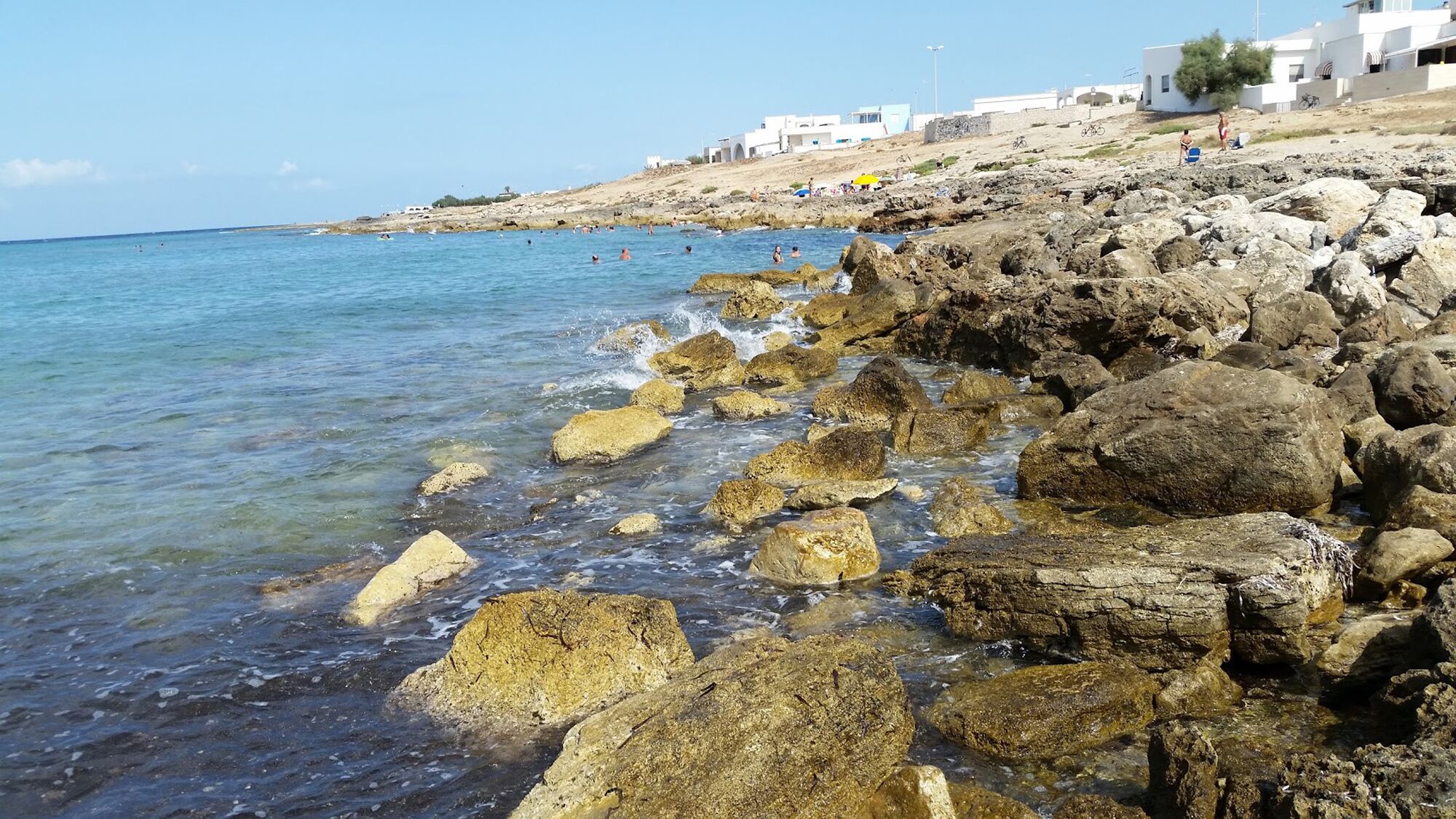 Beach nearby, sun loungers