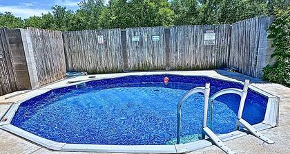 Texas Speedway Retreat: Desk + Cowboy Dipping Pool