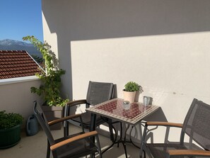 Outdoor dining - 4 Bedroom Private vacation home in Imotski (Imotski)