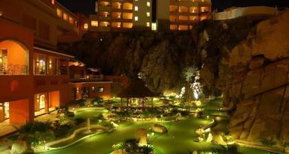 Luxury Studio Suite with Stunning Ocean Views