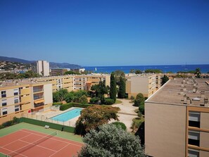 Sports court - Le Lavandou, 2 bedroom flat to rent for 6 people, facing sea, near the beach (LE LAVANDOU)