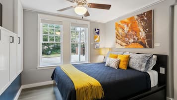 1 多间卧室、熨斗/熨衣板、免费 WiFi、床单