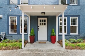 تفاصيل الفندق من الخارج