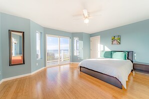 4 makuuhuonetta, työpöytä, vauvan matkasänky, ilmainen internet