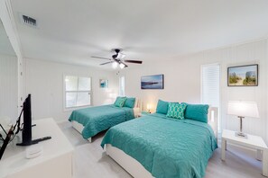 3 makuuhuonetta, silitysrauta/-lauta, internet, vuodevaatteet