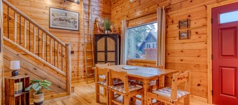 Dog-Friendly, 3-Story Home + Loft w/Deck, Private Hot Tub, Gas Grill, Pool Table