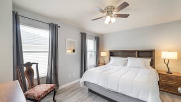 4 habitaciones, escritorio, tabla de planchar con plancha y wifi gratis