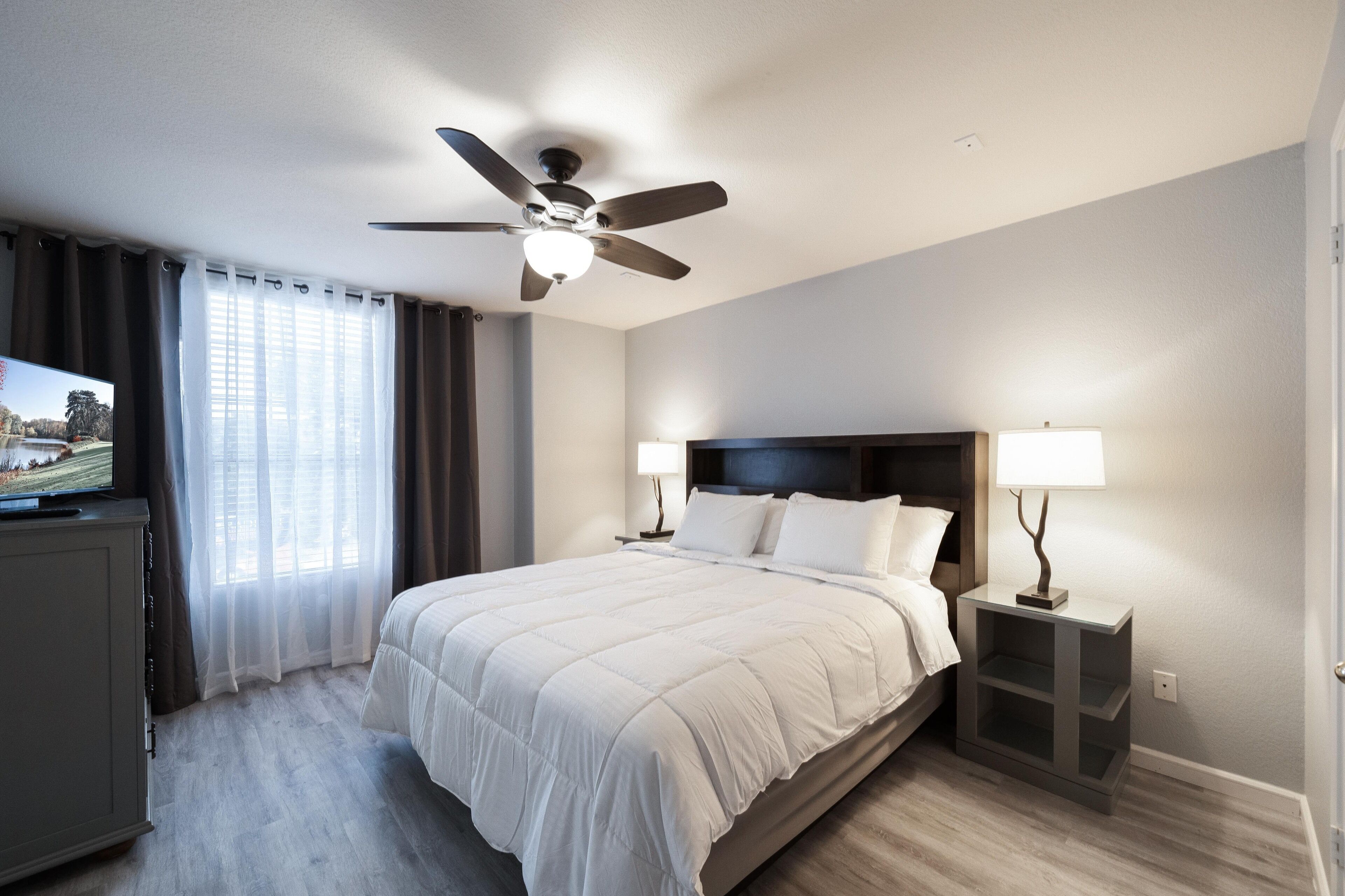 4 dormitorios, escritorio, tabla de planchar con plancha y wifi gratis