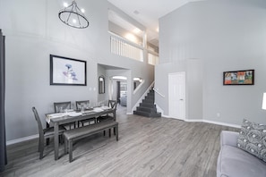 Dining - ACL Super Home . 4 bedroom with Hot spa in the backyard in an awesome neigbohoo (Round Rock)