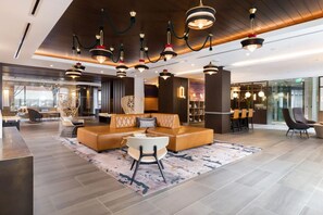 Interior - Sleek Pentagon City 1BR w/ W/D, Gym & Lounge, near Metro, by Blueground (Northern Virginia)