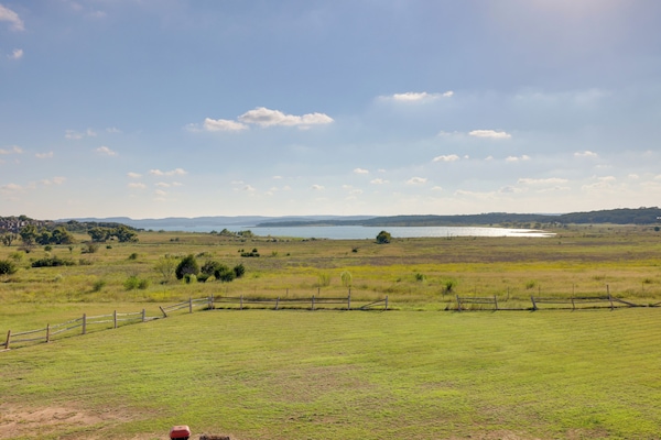 Canyon Lake Vacation Rental | 2BR | 1.5BA | 2 Stories | Stairs Required