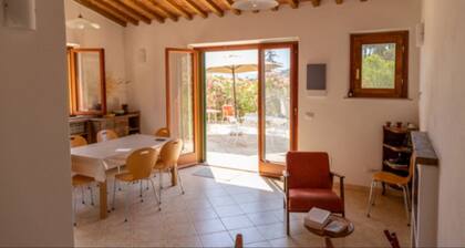 Independent Villa l'Aia in a panoramic and quiet position on the Gulf of Lacona