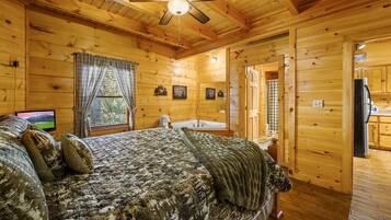 5 habitaciones, tabla de planchar con plancha y cuna de viaje