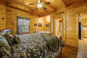 4 soverom, strykejern/-brett, wi-fi (inkludert) og sengetøy