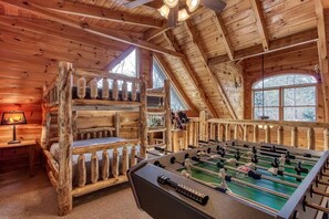 5 Schlafzimmer, Bügeleisen/Bügelbrett, Reisekinderbett, kostenloses WLAN