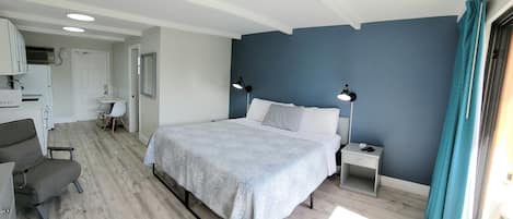 1 chambre, fer et planche à repasser, draps fournis