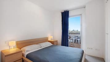 1 bedroom, free WiFi, bed sheets